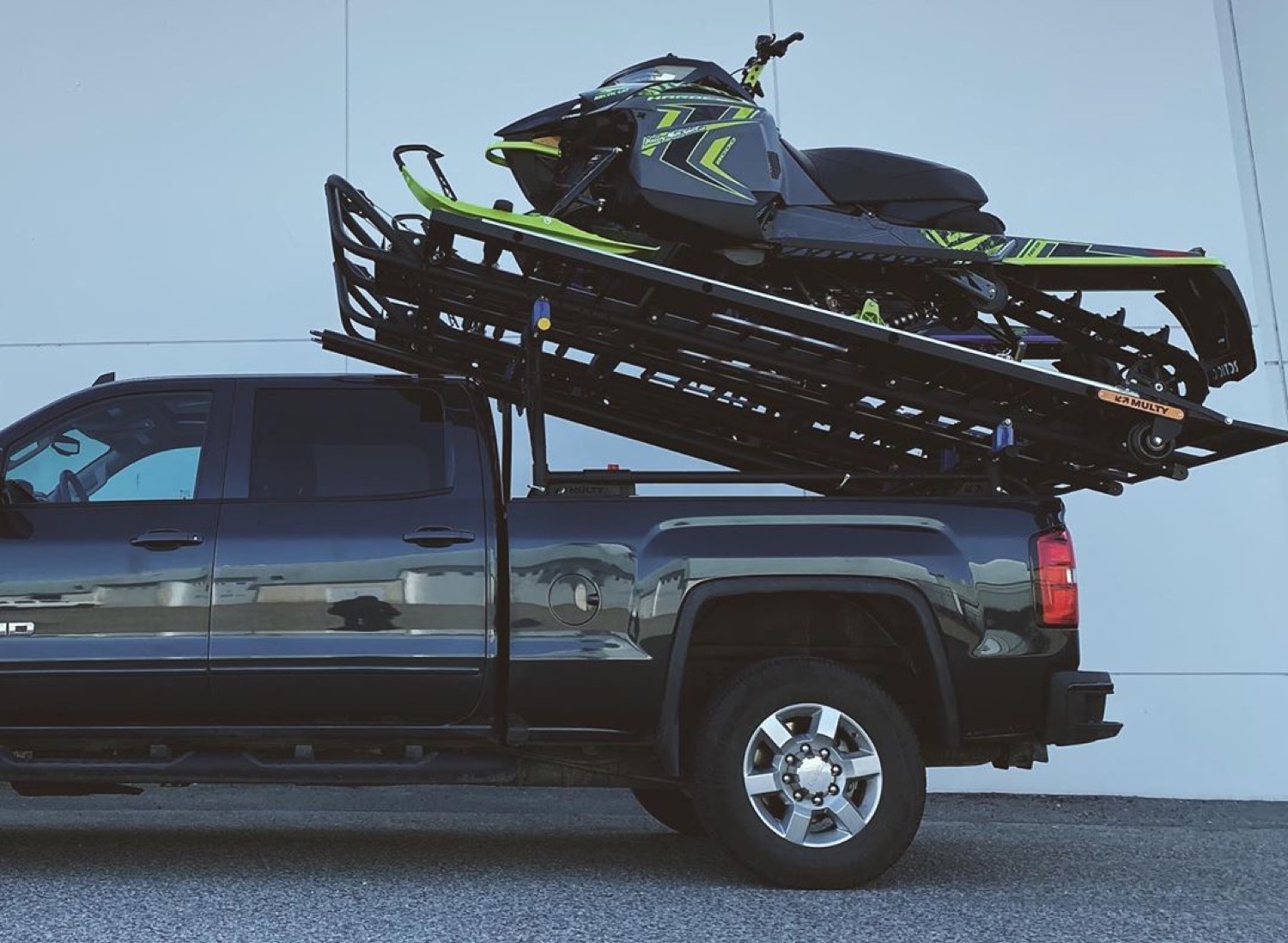 Sled up top, bed still open