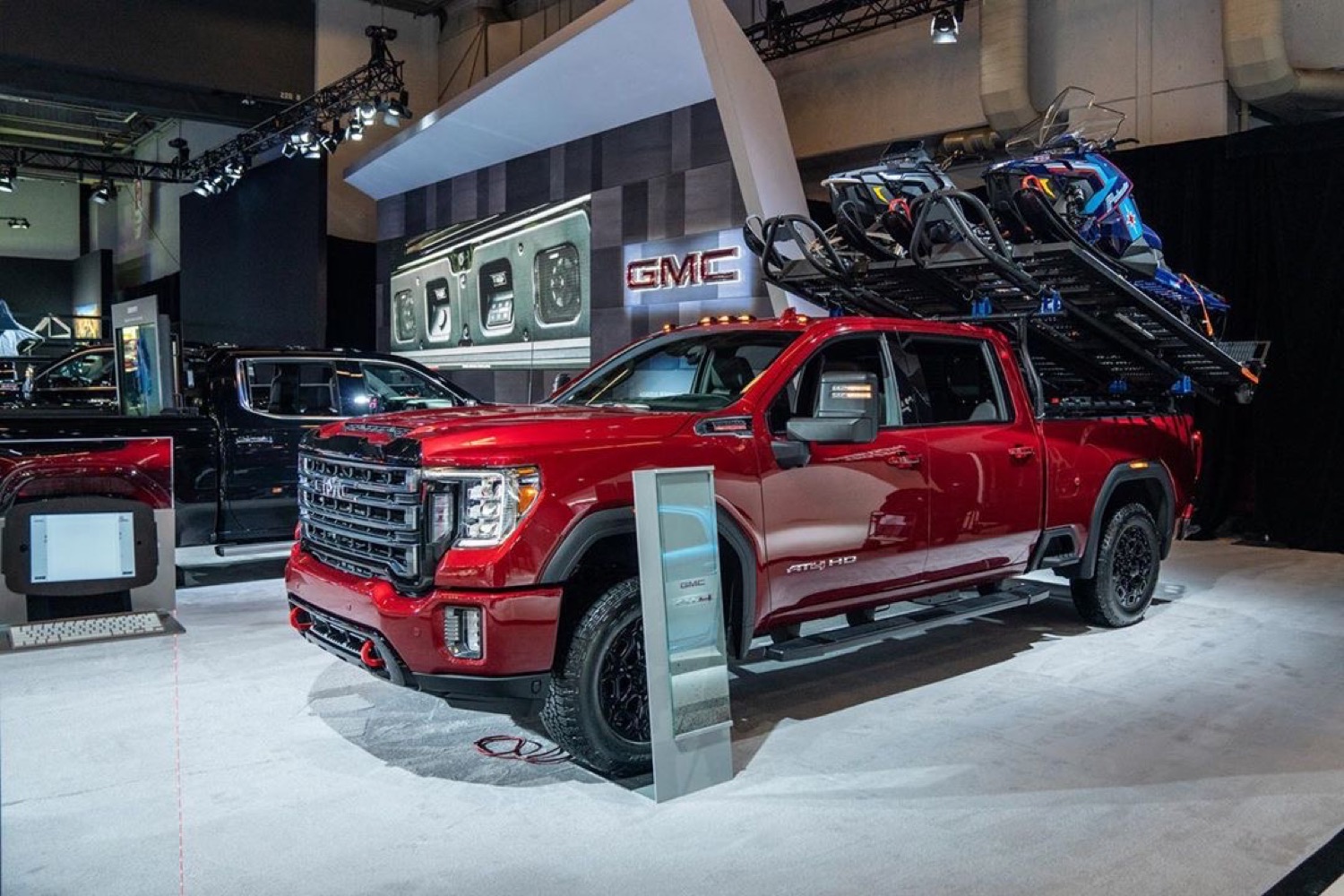 Show floor, front three-quarter