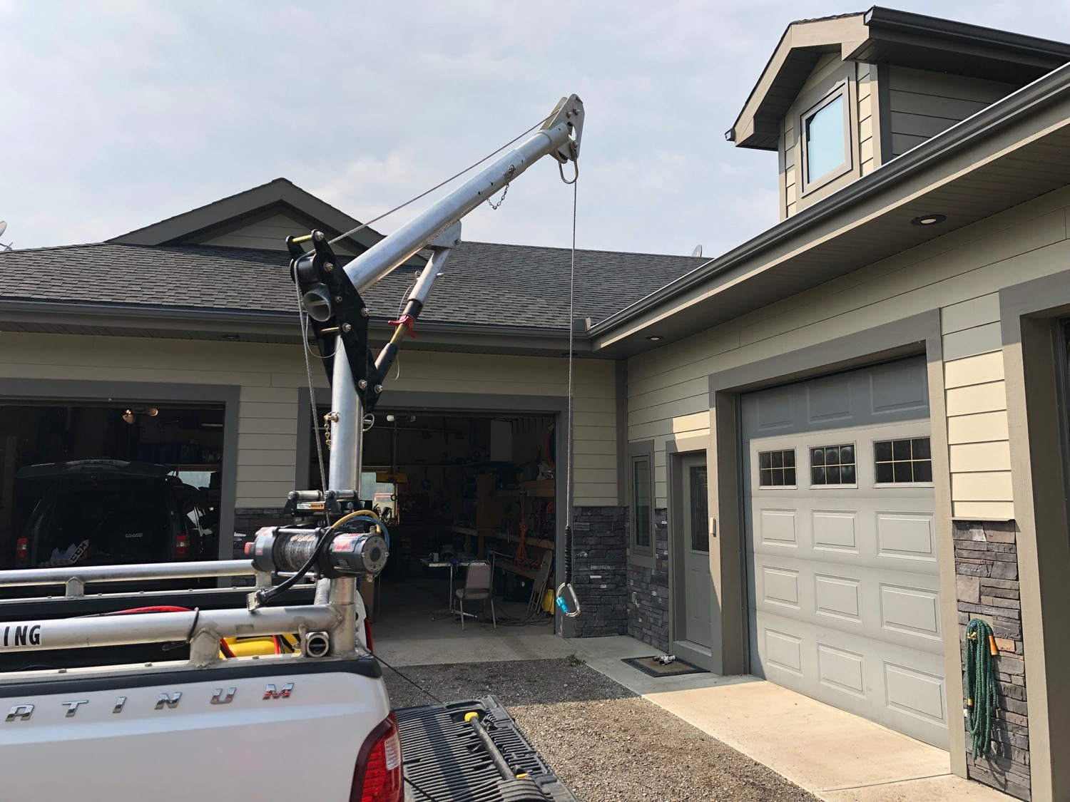 Davit arm at working height
